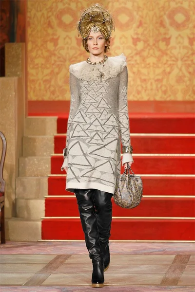 Look 17
